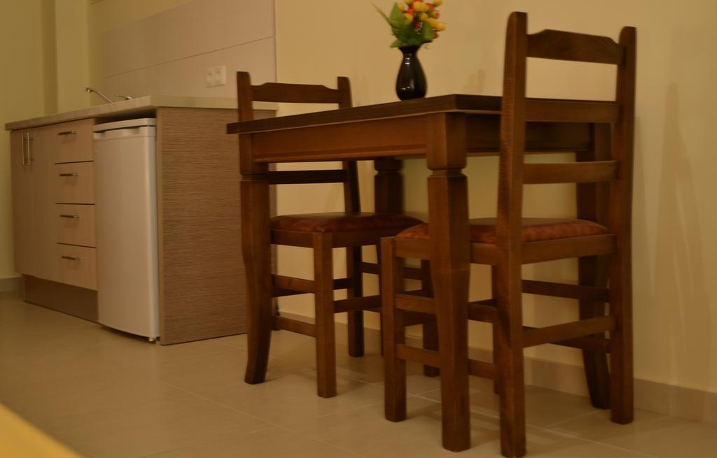 Riviera Rooms Himare Room photo